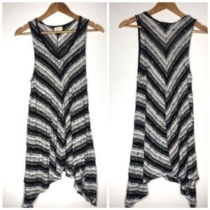 Anthropologie Meadow Rue sharkbite hem tunic tank